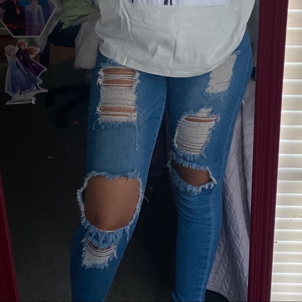 “Say yes to distress” Jeans